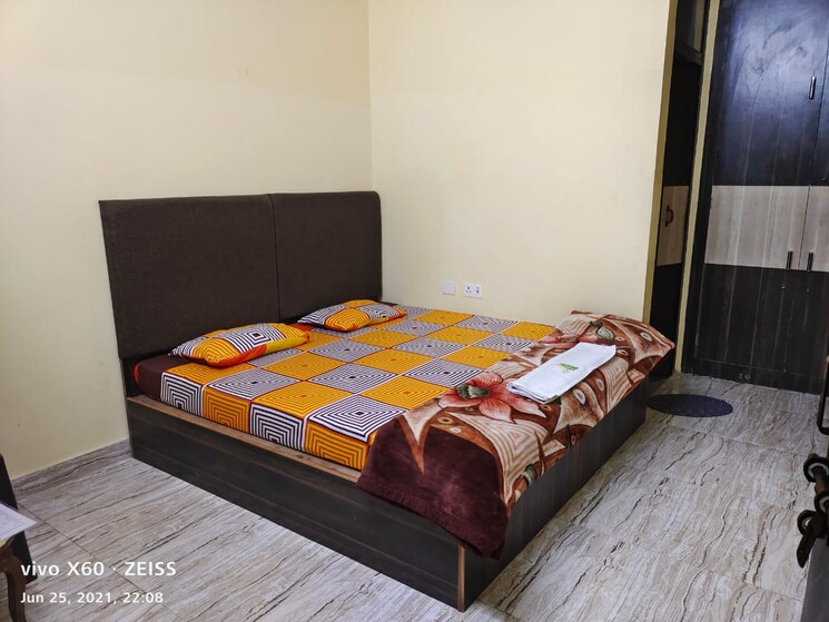 Bedroom, amrapali-platinum 3 Bedroom 1495 Sq.Ft. Apartment In Sector 119 Noida 7929438