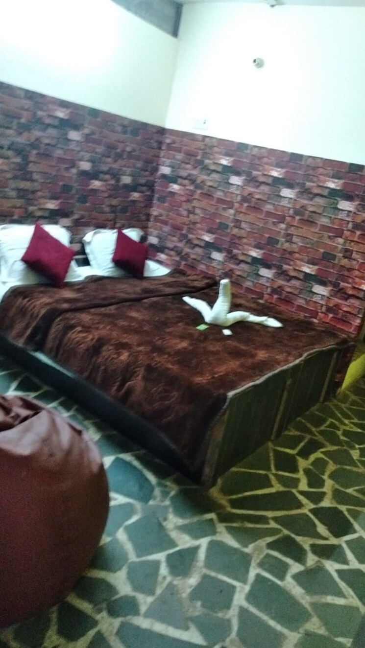 Bedroom, amrapali-platinum 3 Bedroom 1495 Sq.Ft. Apartment In Sector 119 Noida 7929438