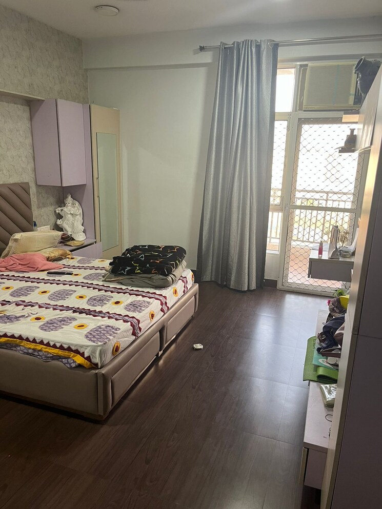 Bedroom, parsvnath-srishti 3 Bedroom 2181 Sq.Ft. Apartment In Sector 93 Noida 7929476