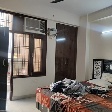 Bedroom in 2 BHK Builder Floor at Sector 9 – for Rent