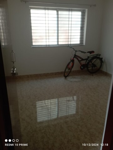 Room in 2 BHK Apartment at Hinoo – for Rent