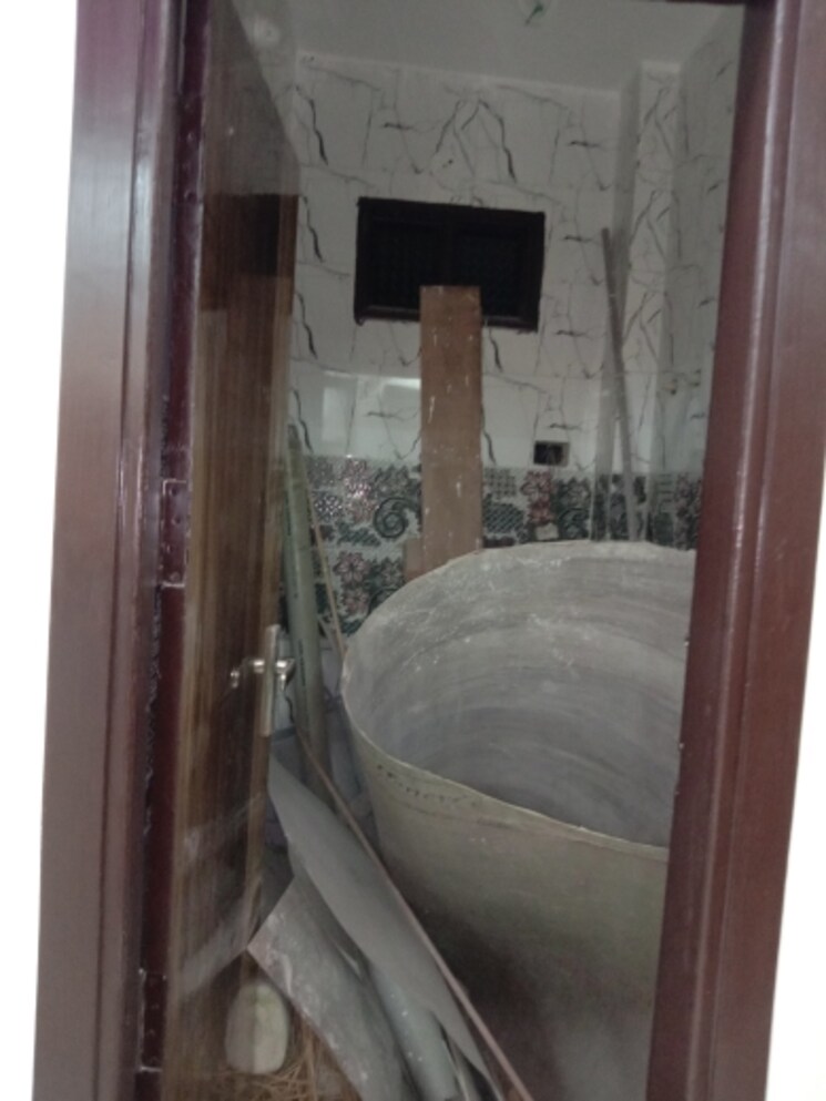 Bathroom, dwarka mor 2 Bedroom 630 Sq.Ft. Builder Floor In Dwarka Mor Delhi 7929884