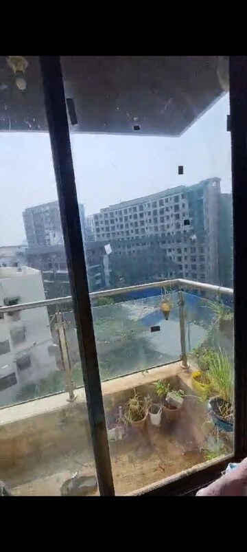 Swimming Pool in 2 BHK Apartment at Kurla East – for Rent