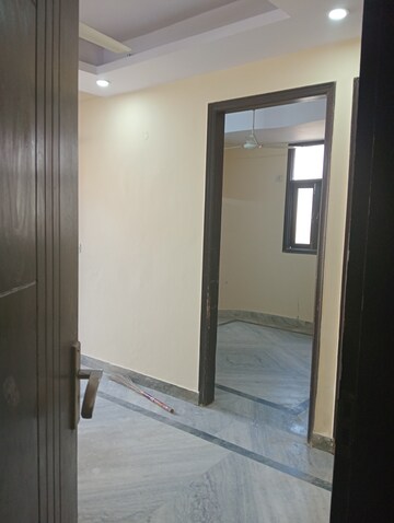 Room in 2 BHK Builder Floor at Govindpuri – for Rent