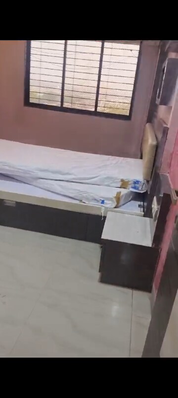 Bedroom in 1 BHK Apartment at Chembur – for Rent