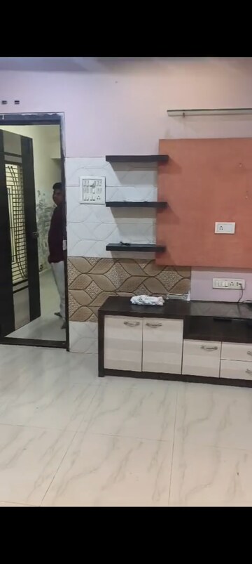 Master Bedroom in 1 BHK Apartment at Chembur – for Rent