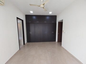 Room in 3 BHK Apartment at Lodha Primero, Mahalaxmi – for Sale