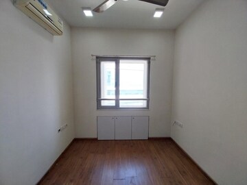 Room in 3 BHK Apartment at Lodha Primero, Mahalaxmi – for Sale