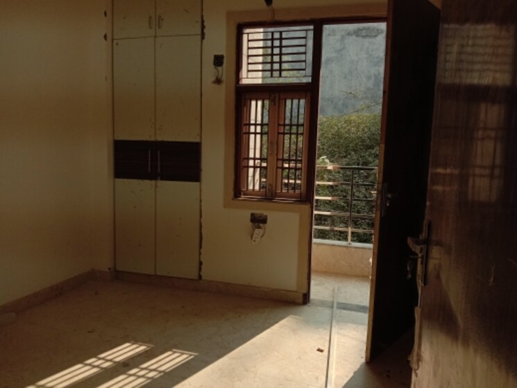 Room, dwarka mor 2 Bedroom 873 Sq.Ft. Independent House In Dwarka Mor Delhi 7930050