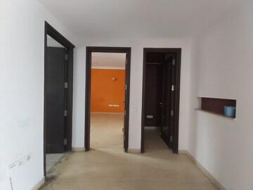 Room in 2 BHK Builder Floor at RWA Residential Society Sector 46, Sector 46 – for Rent
