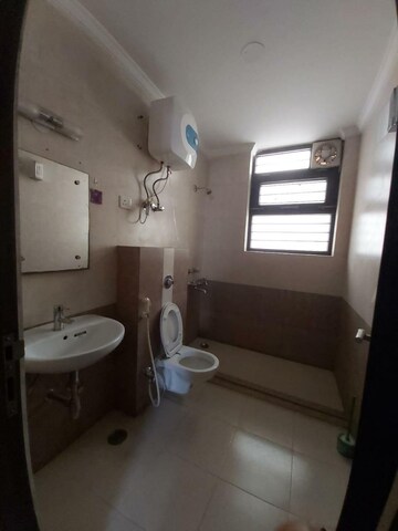 Bathroom in 2 BHK Builder Floor at RWA Residential Society Sector 46, Sector 46 – for Rent