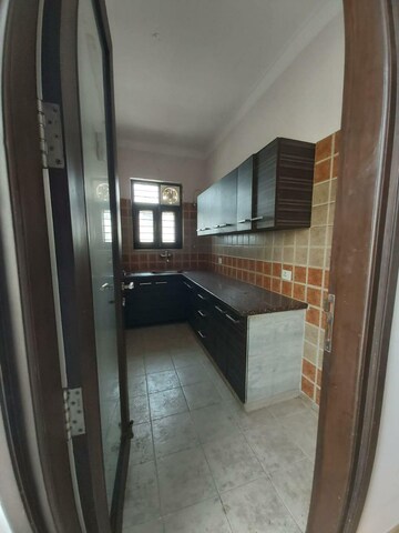 Kitchen in 2 BHK Builder Floor at RWA Residential Society Sector 46, Sector 46 – for Rent
