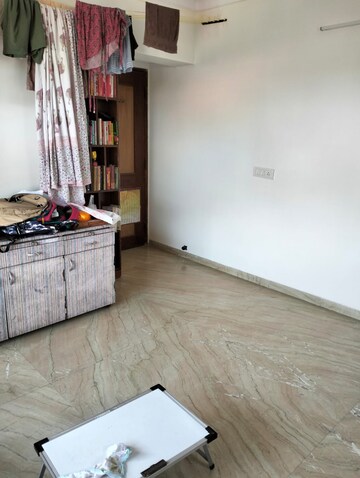 Bedroom in 3 BHK Apartment at Juhu Abhishek Chs Ltd, Andheri West – for Rent