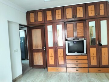 Living Room in 3 BHK Apartment at Juhu Abhishek Chs Ltd, Andheri West – for Rent