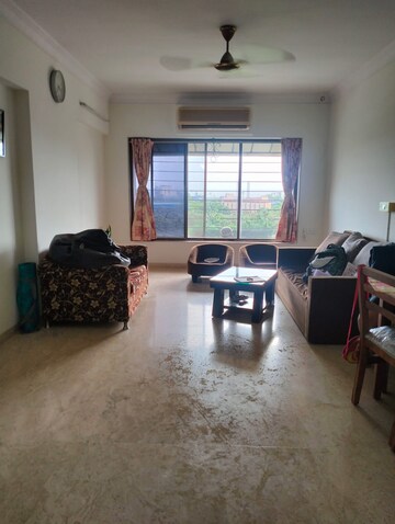 Living Room in 3 BHK Apartment at Juhu Abhishek Chs Ltd, Andheri West – for Rent