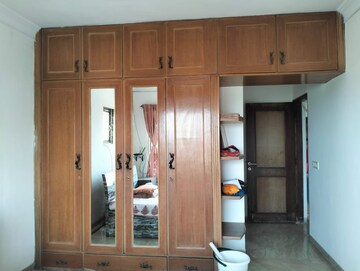 Living Room in 3 BHK Apartment at Juhu Abhishek Chs Ltd, Andheri West – for Rent