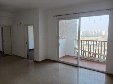 Room in 3 BHK Apartment at Mapsko The Icon 79, Sector 79 – for Rent