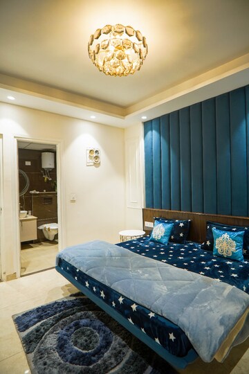 Bedroom in 3 BHK Builder Floor at Unitech Greenwood City Apartment, Sector 45 – for Rent