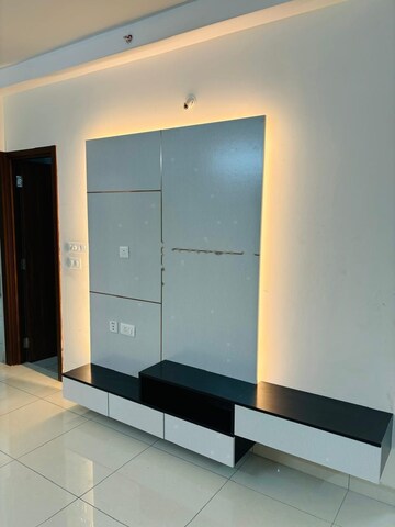 Room in 2 BHK Apartment at Prestige Finsbury Park Hyde, Bagaluru  – for Rent