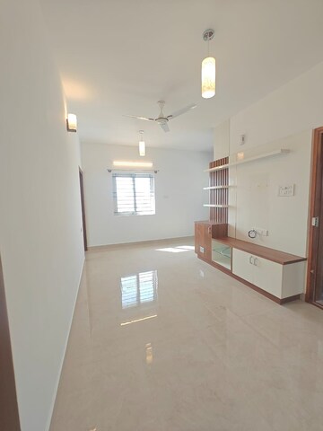 Room in 2 BHK Builder Floor at Hsr Layout – for Rent
