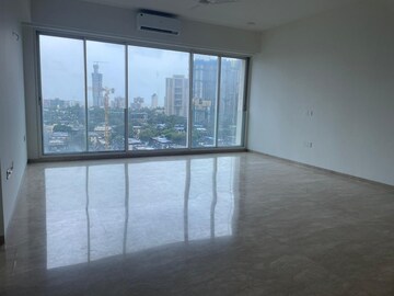 Room in 4 BHK Apartment at Raheja Imperia, Worli – for Sale