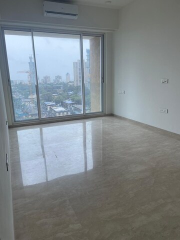 Room in 4 BHK Apartment at Raheja Imperia, Worli – for Sale