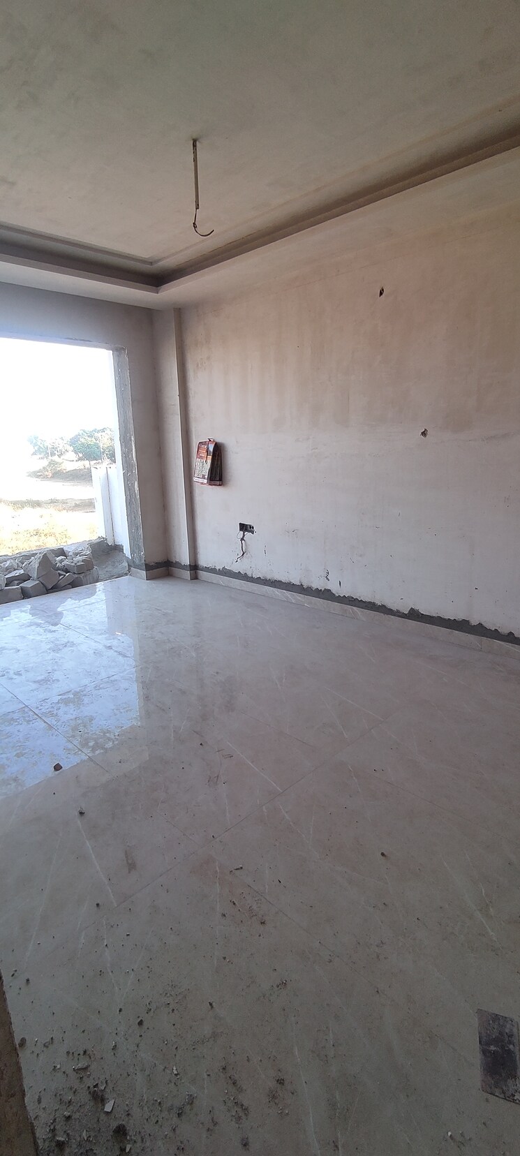 Room, sector 84 4 Bedroom 3150 Sq.Ft. Builder Floor In Sector 84 Faridabad 7930531