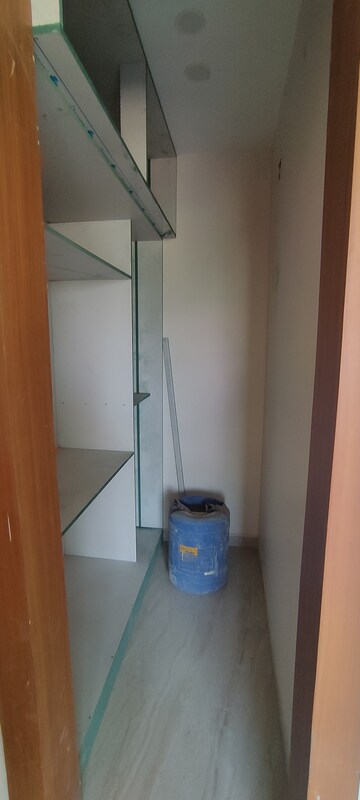 Furnished Amenities in 3 BHK Builder Floor at Sector 84 – for Sale