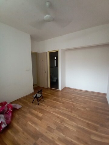 Room in 2.5 BHK Apartment at Lodha Palava Downtown, Dombivli East – for Rent
