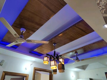 Furnished Amenities in 2 BHK Builder Floor at Indirapuram – for Rent