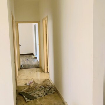 Building Lobby in 3.5 BHK Apartment at Corona Graceiux, Sector 76 – for Rent