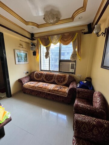 2 BHK Apartment For Rent in Kurla West
