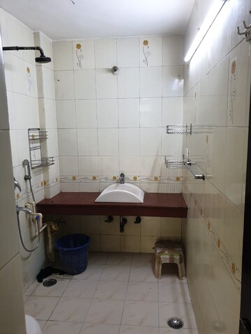 Bathroom in 3 BHK Apartment at Sector 12 Dwarka – for Rent