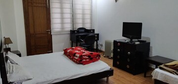 Room in 3 BHK Apartment at Saket – for Rent