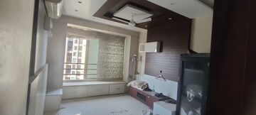 Room in 2 BHK Apartment at Oberoi Springs, Andheri West – for Sale