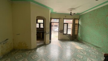 Living Room in 2 BHK Independent House at Sector 21 – for Rent