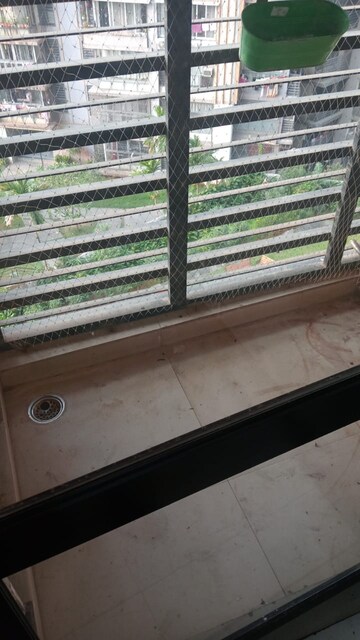 Balcony in 2.5 BHK Apartment at Lokhandwala Infrastructure Sapphire Heights, Kandivali East – for Sale