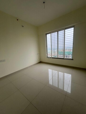 Room in 2 BHK Apartment at Godrej Nurture Pune, Mamurdi – for Rent