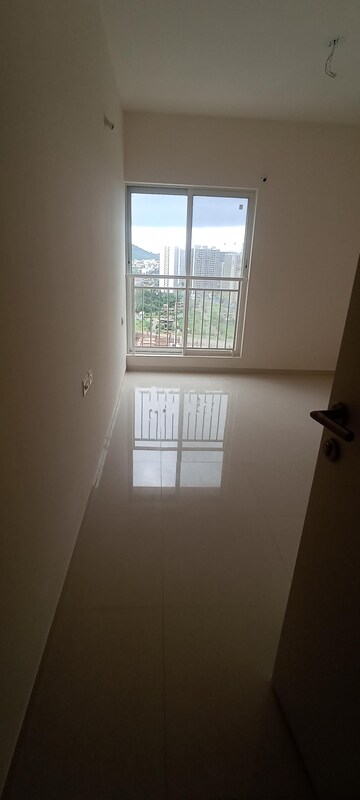 Room in 2 BHK Apartment at Godrej Nurture Pune, Mamurdi – for Rent