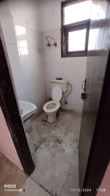 Master Bedroom in 2 BHK Builder Floor at Mehrauli – for Rent