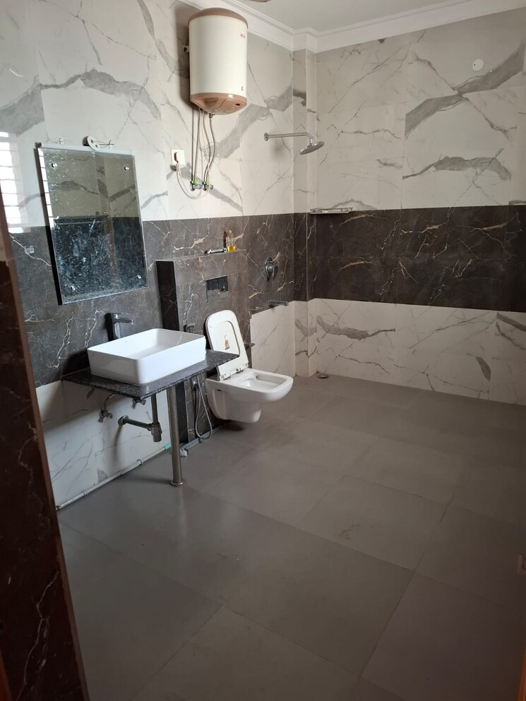 Master Bedroom, auram-floor 2 Bedroom 1500 Sq.Ft. Builder Floor In South City 2 Gurgaon 7931083