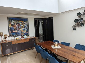 Bedroom in 4 BHK Apartment at Saket – for Rent