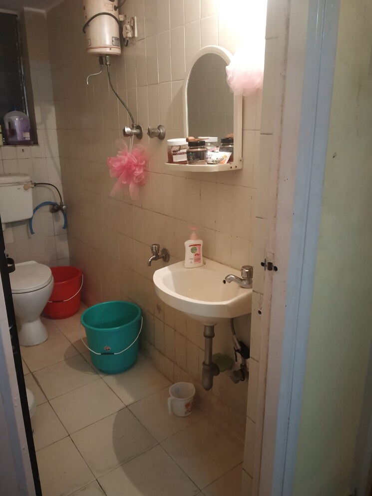Attached Bathroom, karam-shetra-chs 2 Bedroom 650 Sq.Ft. Apartment In Sion West Mumbai 7931113