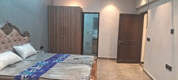 Bedroom in 3 BHK Apartment at DLF Pink Town House, Dlf City Phase 3 – for Rent