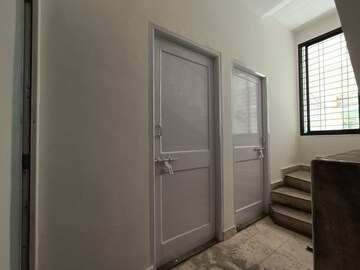 Room in 4 BHK Independent House at Seawoods – for Rent
