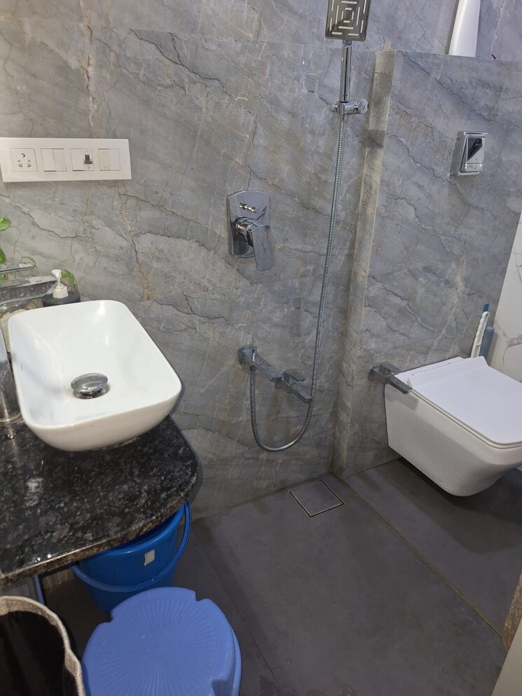 Bathroom, orchid-towers 2 Bedroom 820 Sq.Ft. Apartment In Andheri West Mumbai 7931401