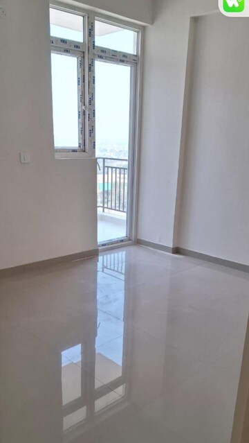 Room in 3 BHK Builder Floor at Signature Global Park 4 and 5, Sohna Sector 36 – for Sale