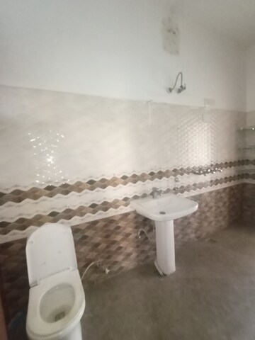  2 BHK Independent House at Sector 4 – for Rent