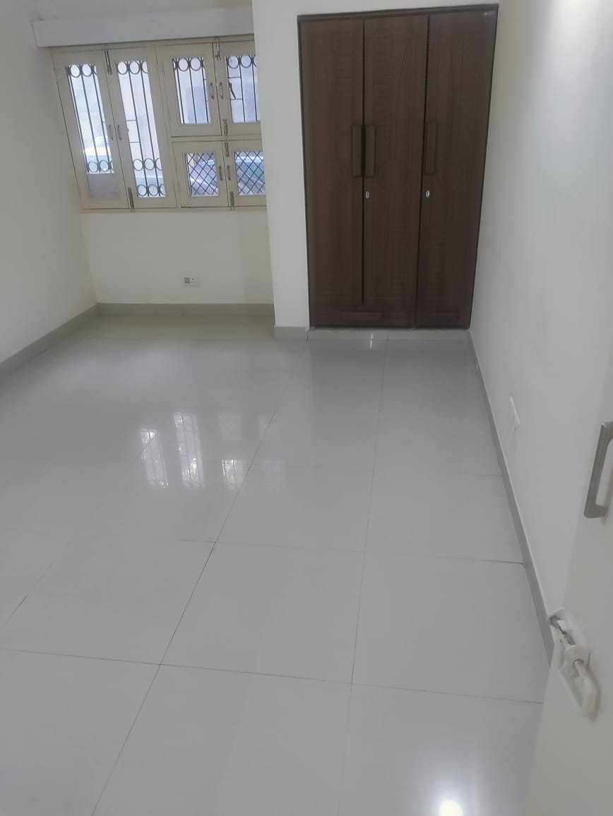 3 BHK + Extra Room Apartment For Sale in South Delhi