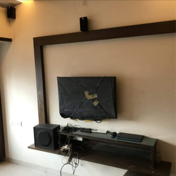 Room in 2.5 BHK Apartment at Hemlata Apartment Matunga, Ma Marg – for Rent